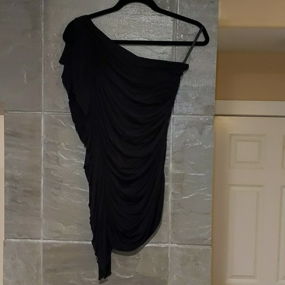 Boston Proper One-Shoulder Ruffle Top